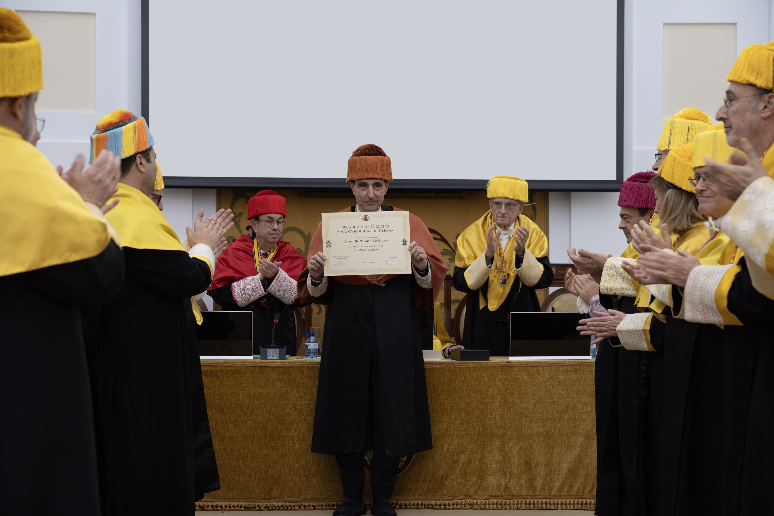 Luis Mallo Álvarez, nombrado Académico de Honor por la Academia de Ciencias Odontológicas de España
